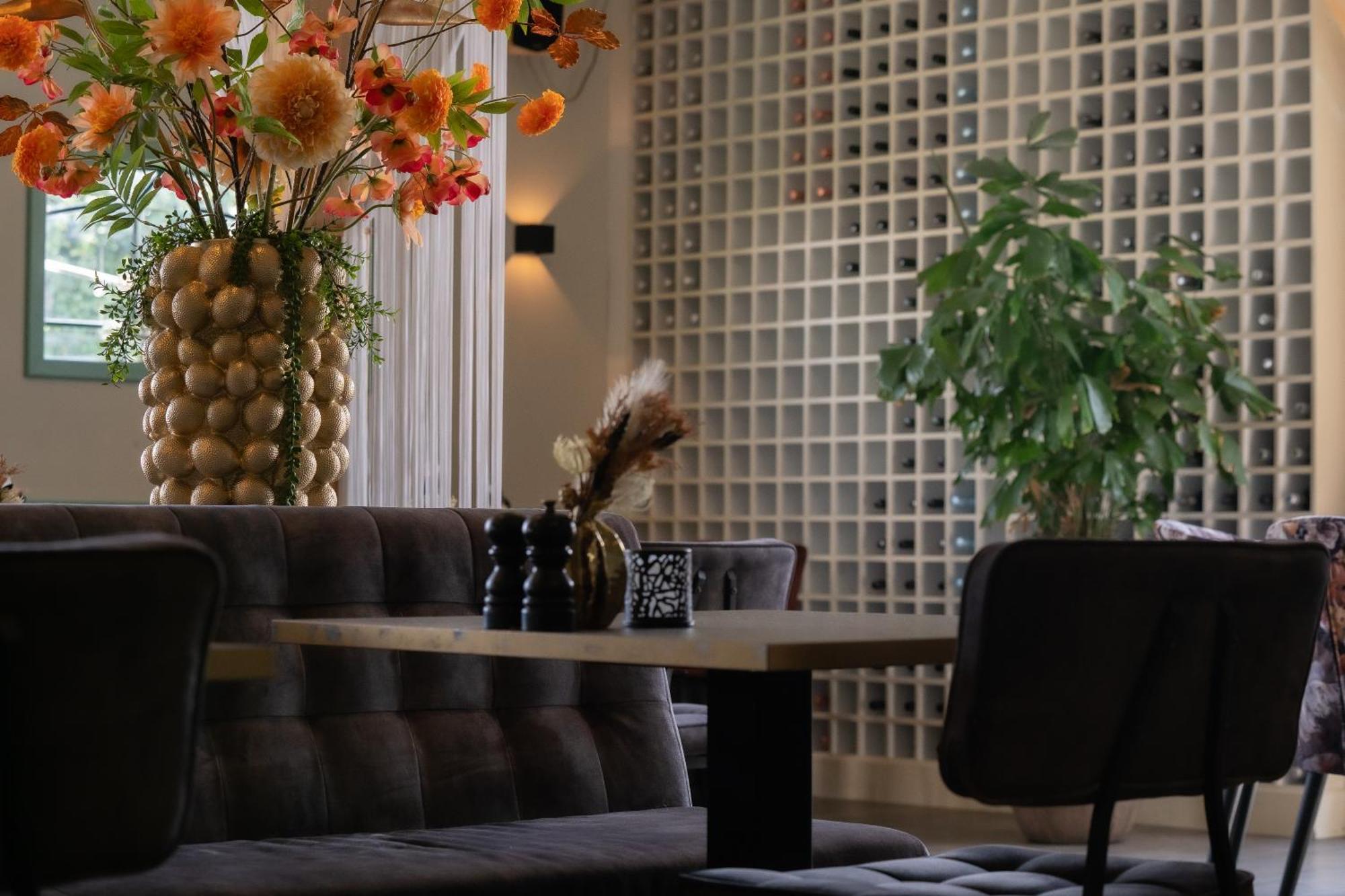 Hotel - Restaurant Hoeve Kromwijk Zoetermeer Extérieur photo